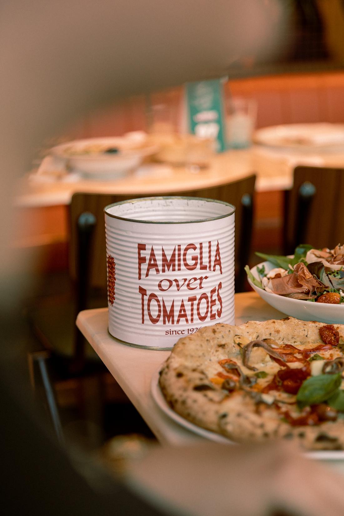 Italian Queen branding, Famiglia over Tomatoes packaging